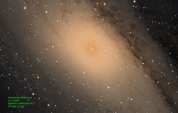 M31Core_20201121_1H_drizzle_integration_1x_drop10_50pc_Label